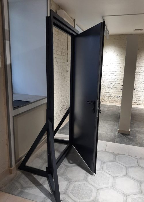 Посилені двері2